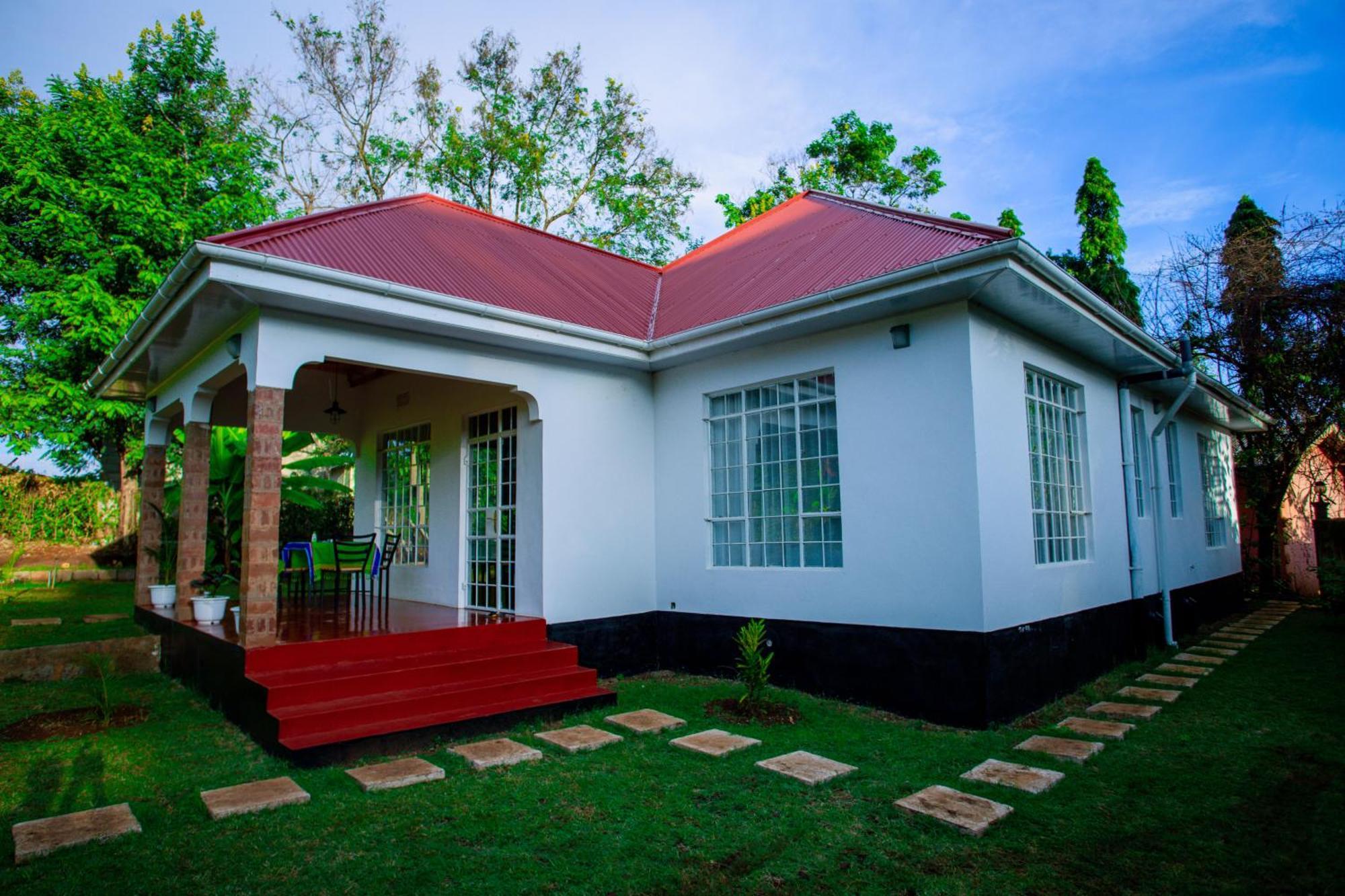 Royal Homestay Moshi Exteriör bild