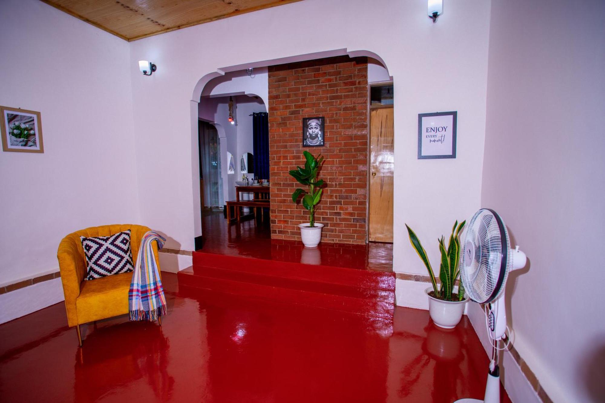 Royal Homestay Moshi Exteriör bild